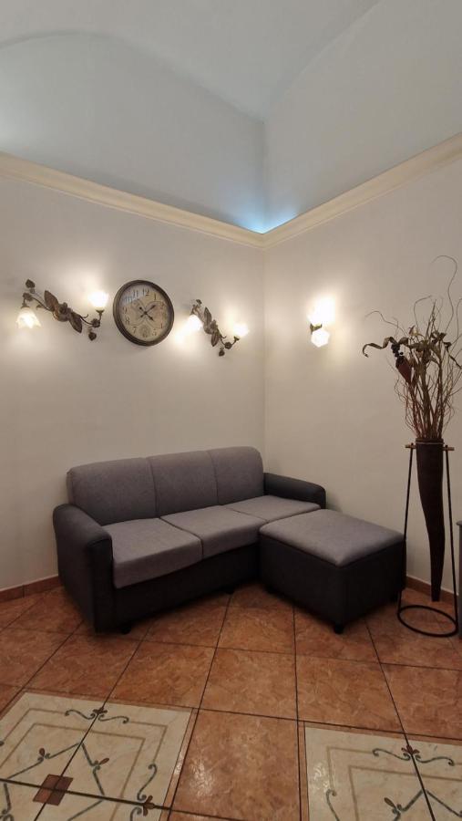The Crazy House Apartment Катания Екстериор снимка